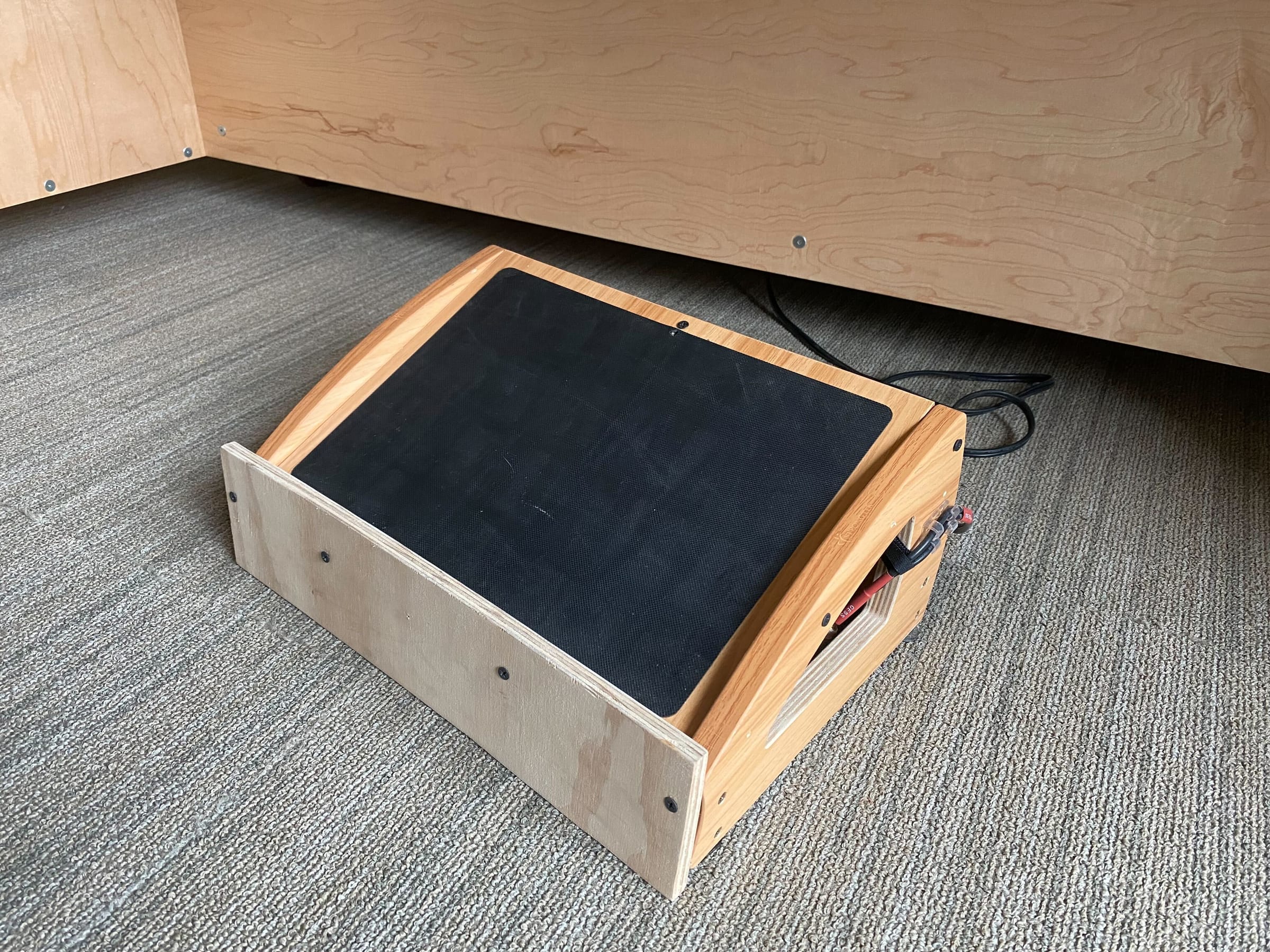 Haptic footrest prototype